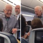 Jimmy Carters herzerwaermende Airline Tradition „Er schuettelte jeder Person im Flugzeug