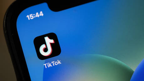 NATO Mitglied verbietet TikTok wegen „Perversitaet – World