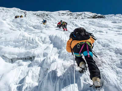 Nepal erhoeht die Genehmigungsgebuehren fuer den Mount Everest aufgrund wachsender