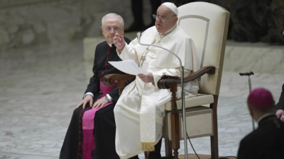 Papst Franziskus sagt Mobbing in der Schule bereitet Schueler auf