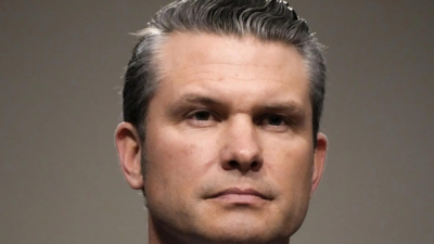 Rassistisch extremistisches Tattoo Wie Pete Hegseth auf eine Frage zu umstrittener