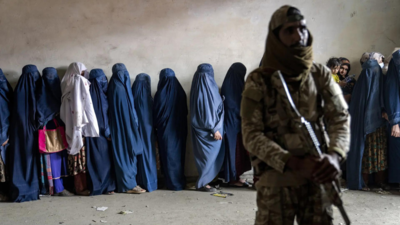 Verfolgung von Frauen durch die Taliban Die Taliban lehnen den