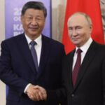 Xi Jinping und Wladimir Putin halten ein Videotreffen ab um