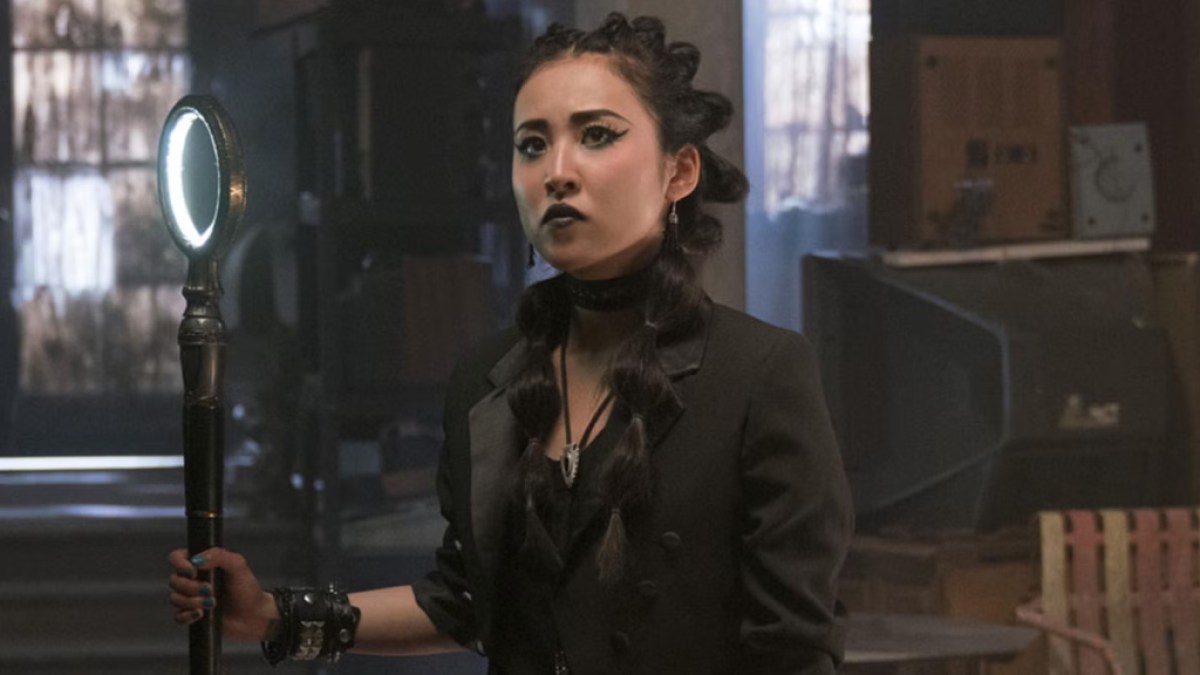 Lyrica Okano als Nico Minoru in Runaways