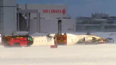 Delta Flugzeugabsturz Toronto Delta Flugzeugabsturz am Flughafen Toronto Virale Pfosten behaupten.jp