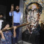 Demonstranten greifen das Sheikh Mujibur Rahman Memorial Museum in Dhaka