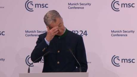 Der Chef der Muenchen Konferenz vergiesst Traenen ueber Regeln basierende Ordnung