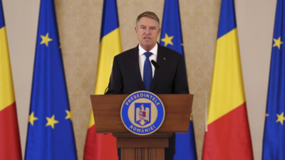 Der rumaenische Praesident Klaus Iohannis kuendigt nach Druck durch Populisten