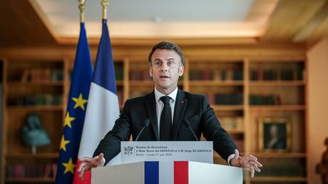 Macron fordert einen massiven Verteidigungsplan fuer EU World