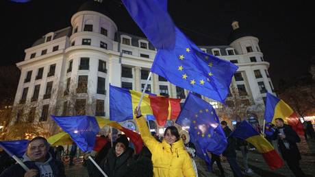 Vance slams EU Fuehrer weil sie in Angst vor ihren