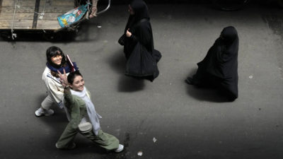 Der Iran benutzt Drohnen um Frauen ohne Kopftuch zu erkennen