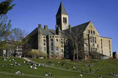 Ein Student der Cornell University der die Deportation befuerchtet reicht