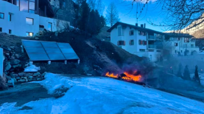 Kleiner Flugzeugabsturz in Schweizer Alpen toetet drei auf dem Daenemark gebundenen