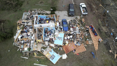 Mindestens 37 in mehreren Staaten getoetet waehrend Tornados uns stuermen