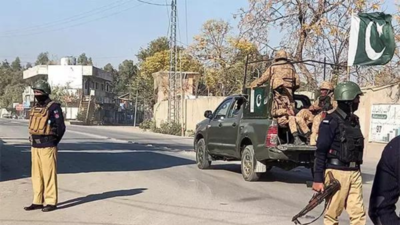 Pakistanische Sicherheitskraefte toeten 16 Militante die versuchen aus Afghanistan zu