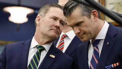 Pete Hegseth oder Mike Waltz Wer ist fuer das Leck