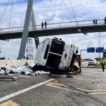 Suedafrika Bus Absturz Suedafrika Der Bus umkippt in der Naehe