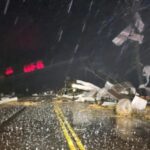 US Monstersturm Bedrohung durch Tornados und Waldbraende die Chaos anrichten