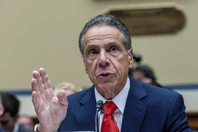 Wer ist Andrew Cuomo Der fruehere New Yorker Gouverneur betritt