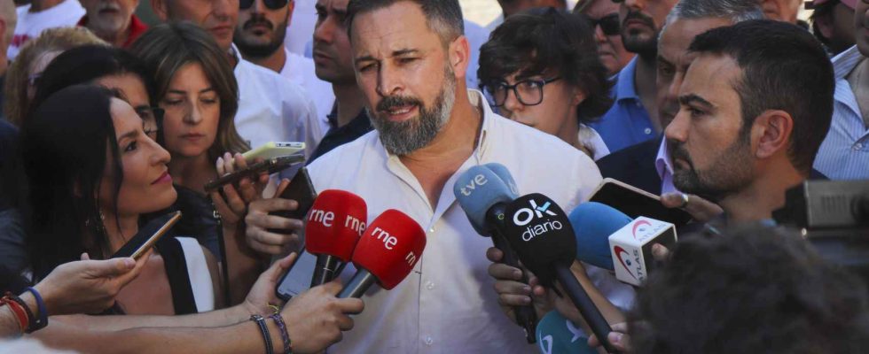Abascal denonce que les electeurs de Sanchez seront violeurs pedophiles