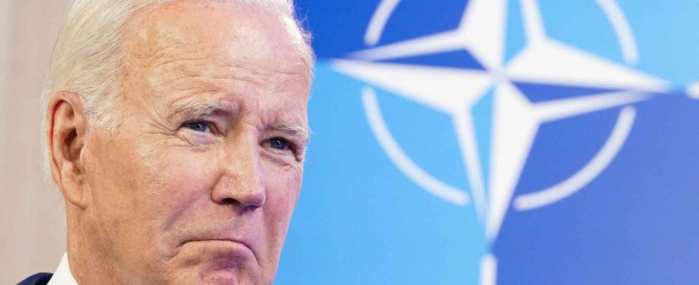 Biden et Zelenski profitent du sommet de lOTAN a Vilnius