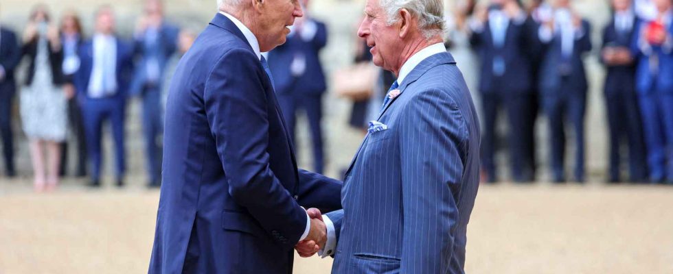 Biden rend visite au roi Charles III pour la premiere