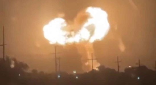 Danger imminent en Louisiane apres plusieurs explosions dans une usine