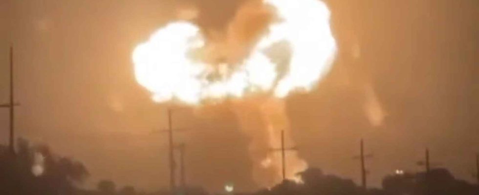 Danger imminent en Louisiane apres plusieurs explosions dans une usine