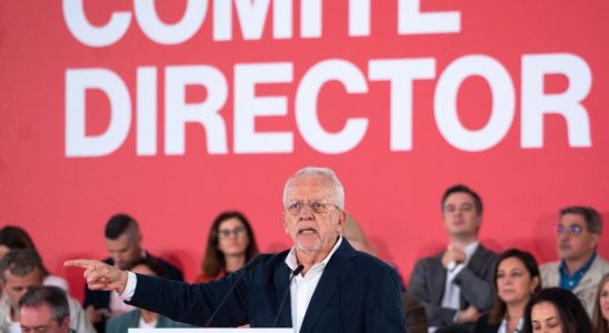 Elections 23J Des militants historiques du PSOE andalou presentent
