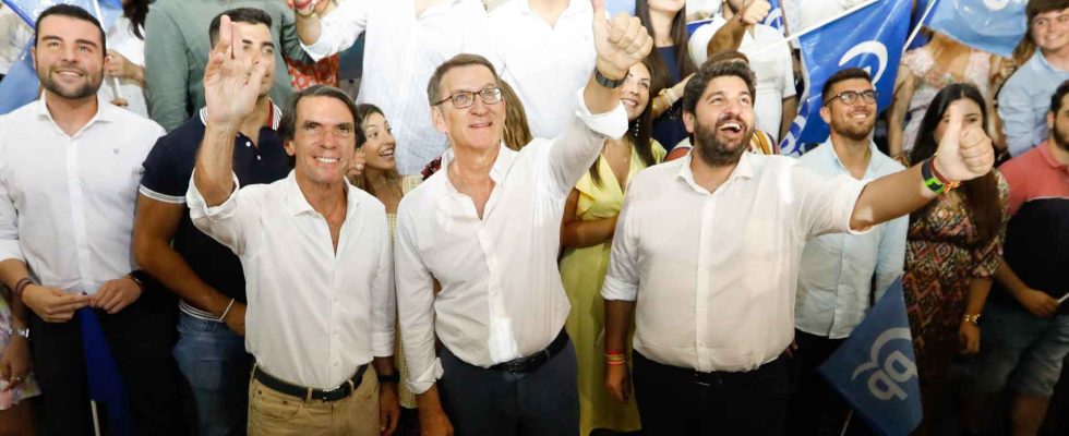 Feijoo et Aznar denoncent que Vox entend faire le jeu