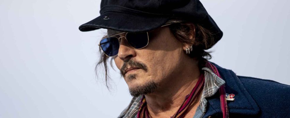 Ils retrouvent Johnny Depp inconscient dans un hotel de Budapest