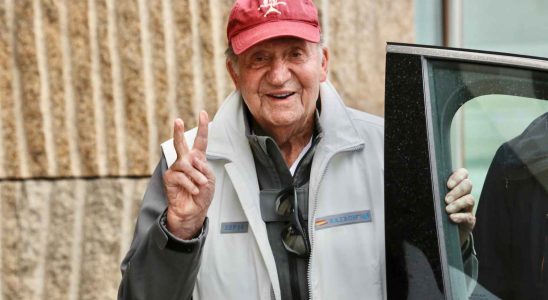 Juan Carlos I anticipe son arrivee en Espagne pour sentrainer