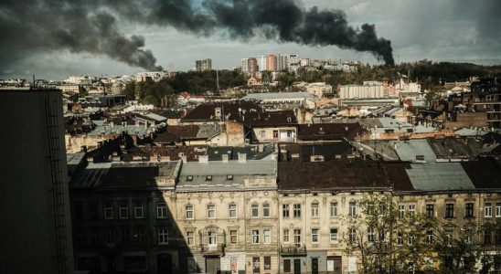 La Russie attaque Lviv faisant au moins quatre blesses