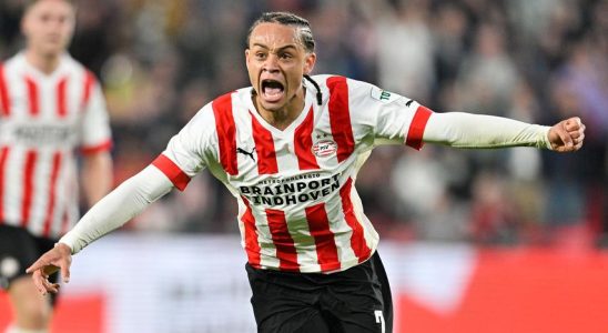 Lentraineur du PSV Bosz a deja vu venir le depart