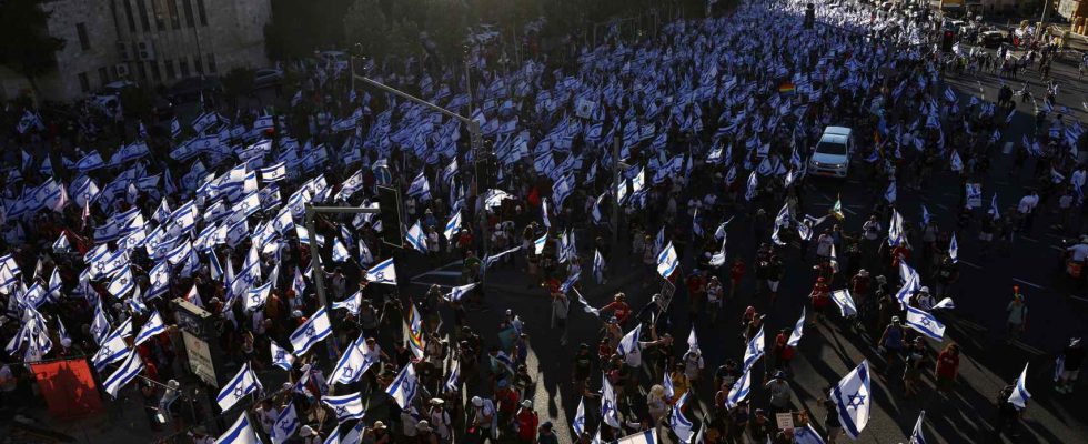 Nouvelles manifestations massives en Israel pour la reforme imminente de