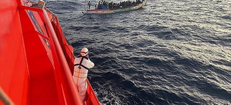 PATERA MURCIE Huit bateaux arrivent sur la cote de