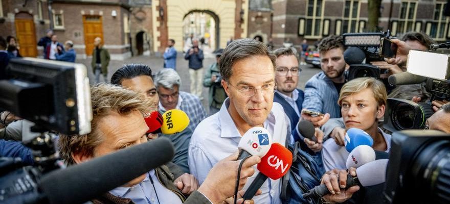 PAYS BAS Le gouvernement Rutte seffondre faute daccord pour reformer