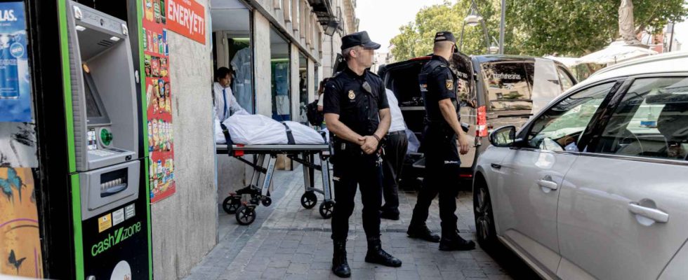 Un homme et une femme arretes pour la mort de