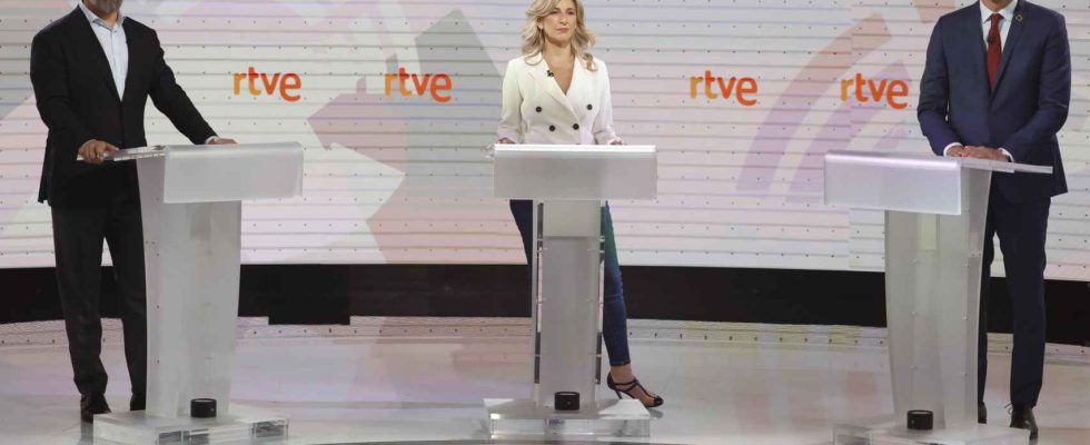 le duo Pimpinela contre Martinez el Facha