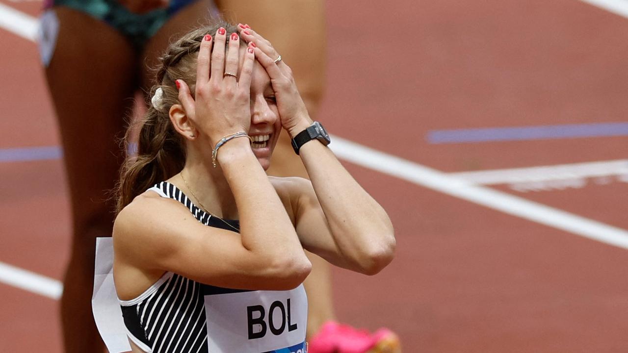 Beeld uit video: Femke Bol verpulvert eigen Europees record 400 meter horden