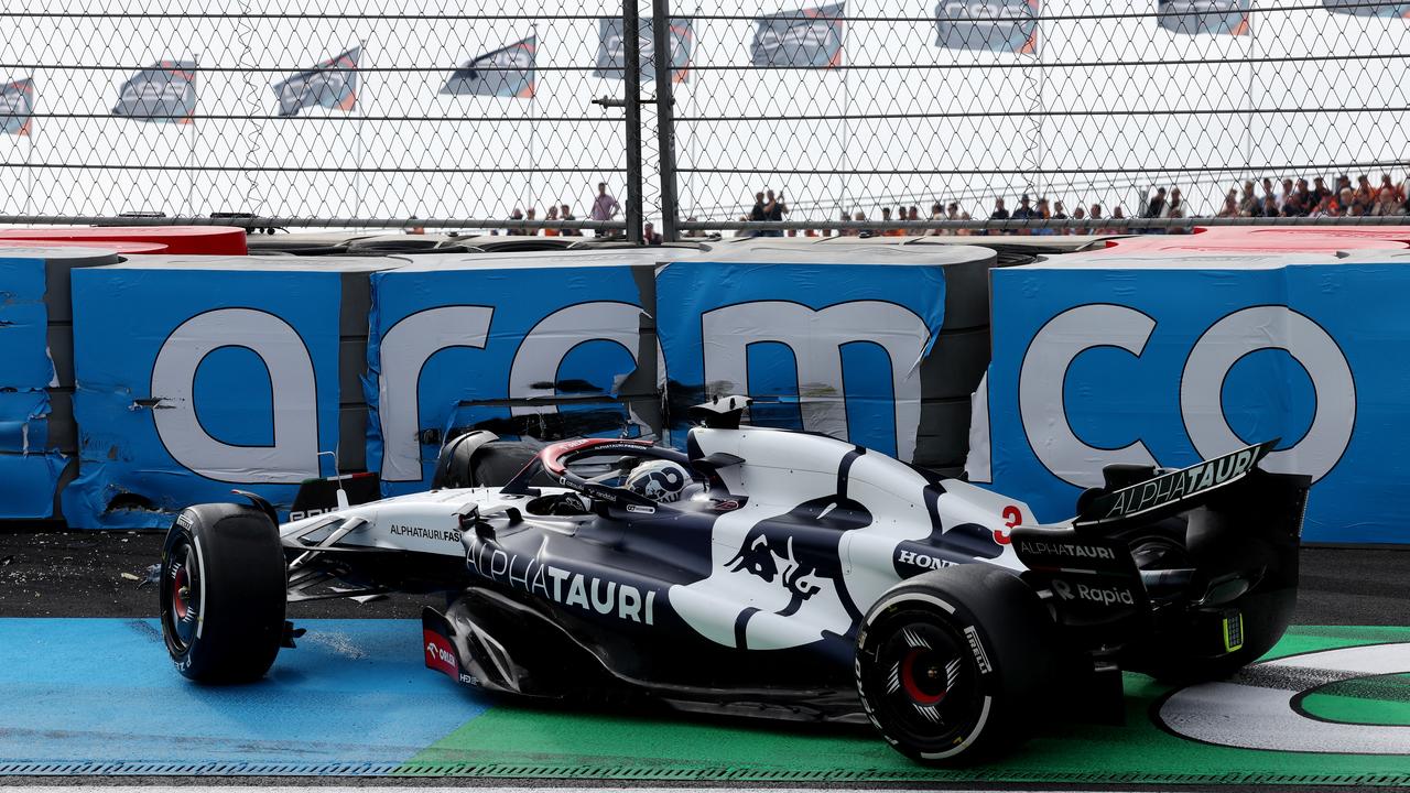 Image de la vidéo : Piastri et Ricciardo s'écrasent lors du deuxième entraînement à Zandvoort