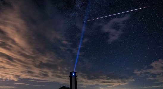 Comment et quand voir les plus de 100 satellites Starlink