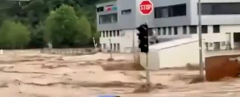 Deux Neerlandais tues dans des inondations en Slovenie A