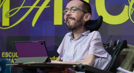Echenique qualifie Sumar de centriste revendique lame de Podemos et