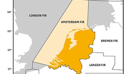 F 16 neerlandais en action contre des bombardiers russes pres du