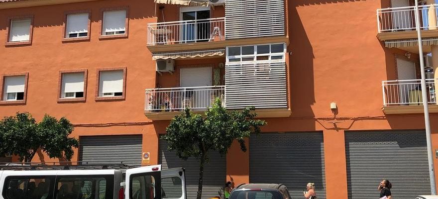 Il meurt apres etre tombe du balcon alors quil reparait