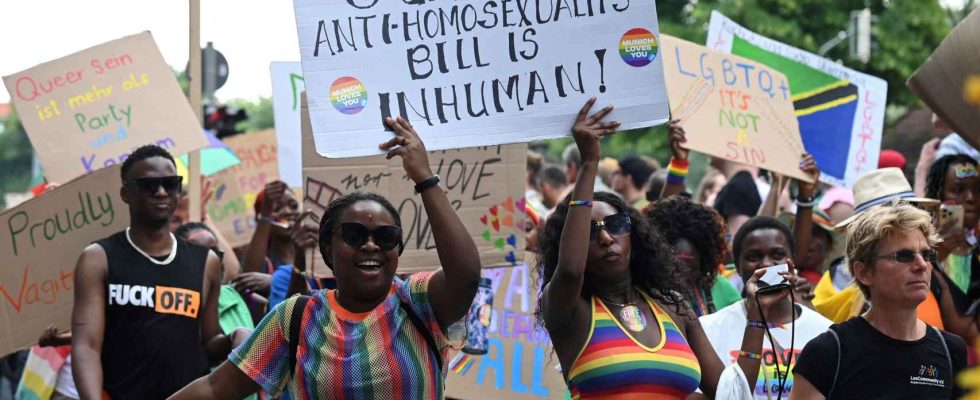 LOuganda lance sa loi anti gay et reclame la peine de
