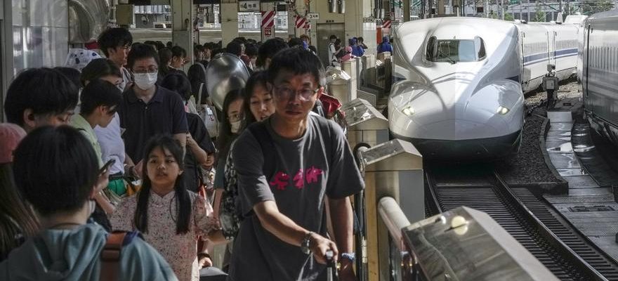 Le Japon souffre du passage du cyclone Lan