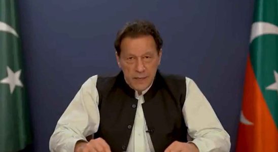 Le chef de lopposition pakistanaise Imran Khan condamne a trois