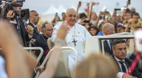 Le pape reduit encore lautonomie de lOpus Dei et lassimile